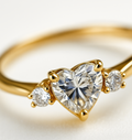Elegant Heart-Cut Diamond Ring in 18K Gold